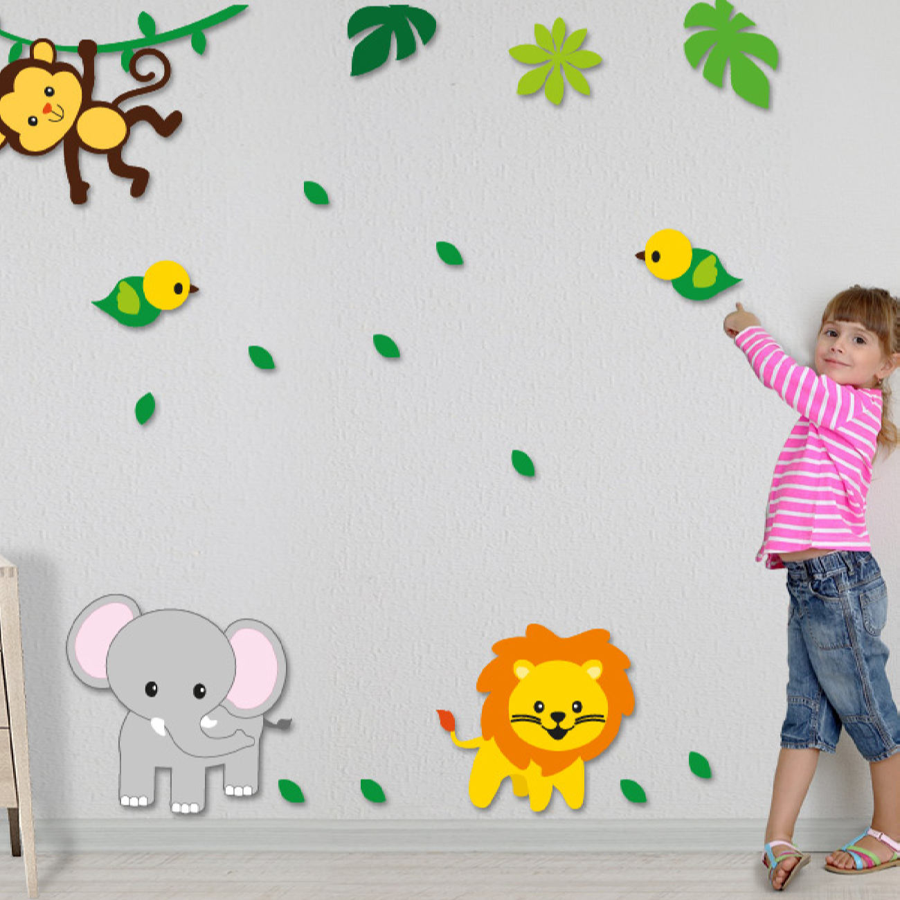 Baby Wooden Wall Stickers with Lovely Animal Design