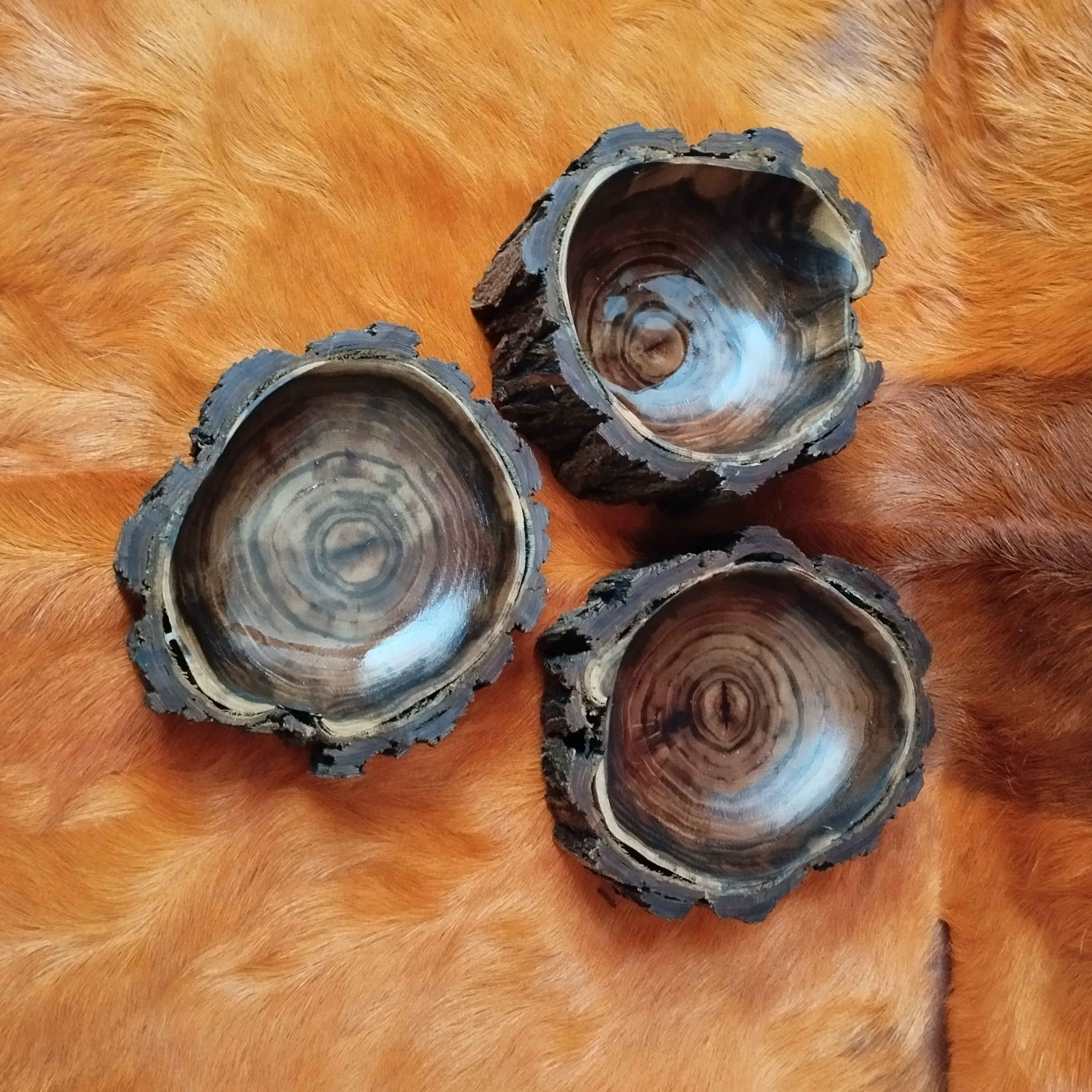 Decorative Log Wooden Bowls Handcrafted from Acacia Wood set of 3