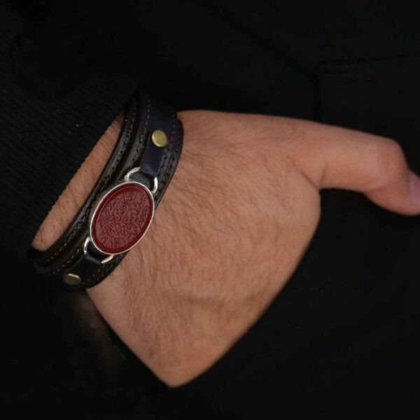Islamic Leather Bracelet with Agate Stone for Men Adorned with Wa in Yakad