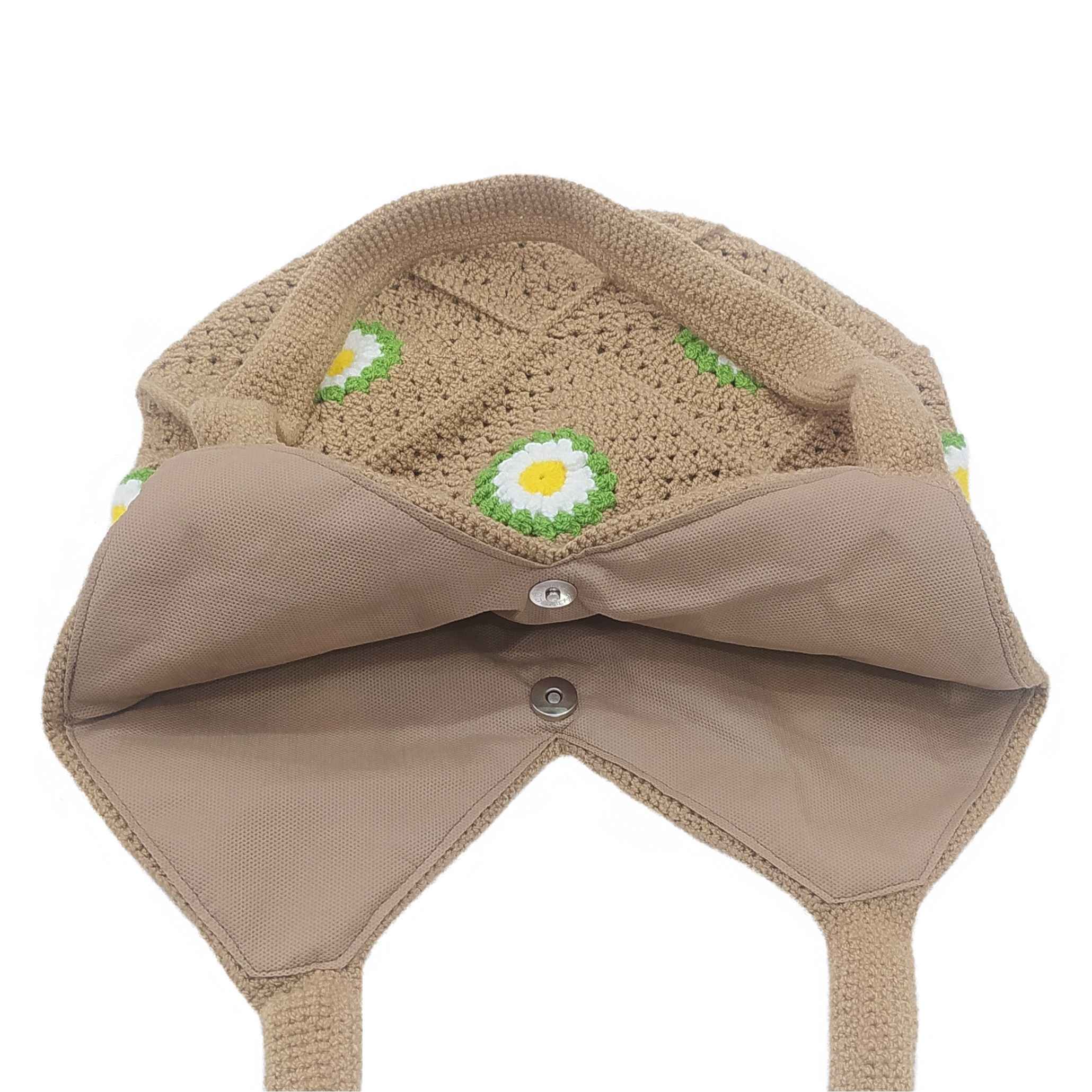 Handwoven Crochet Tote Bag with Chamomile Design