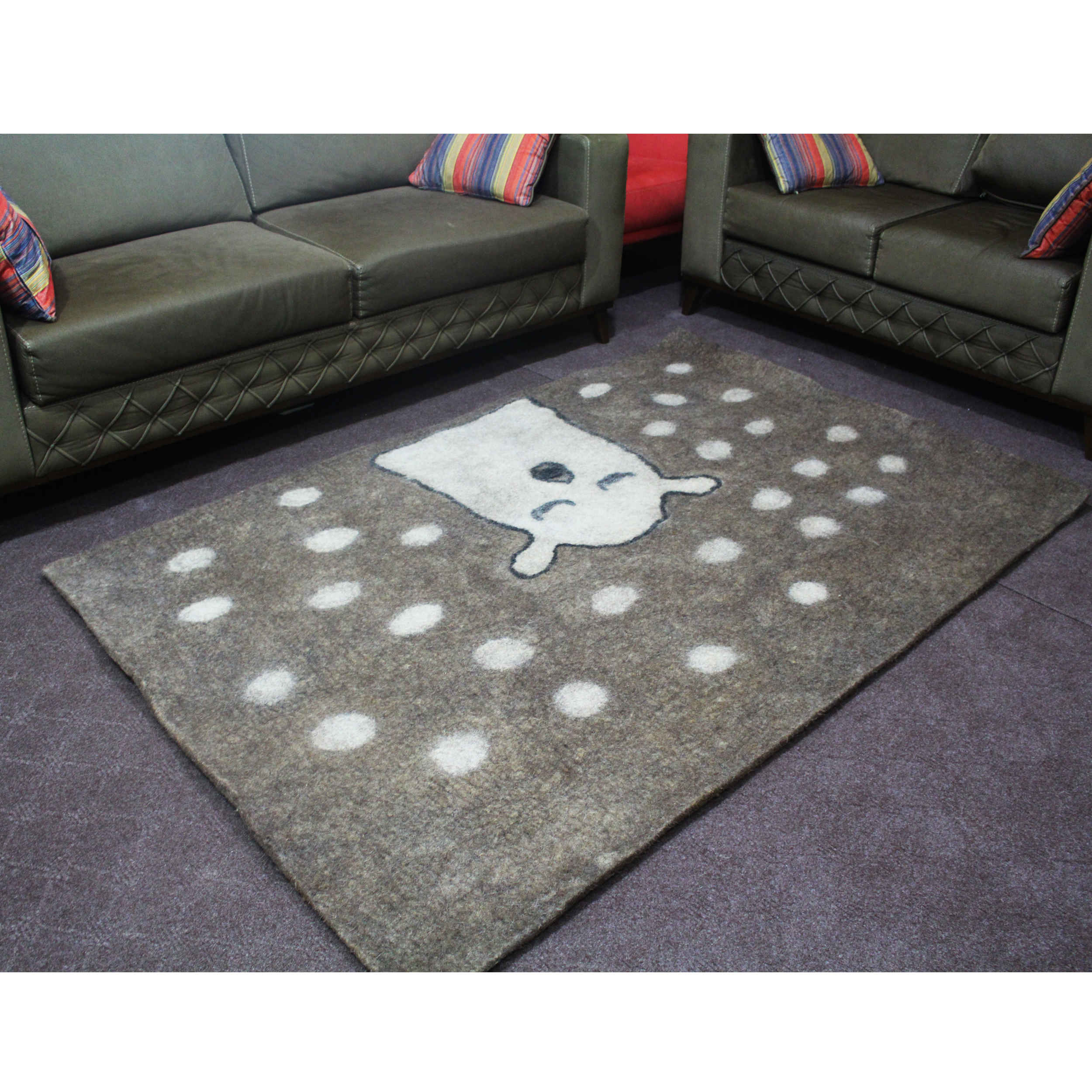 Persian Wool Felt Rug 100% Natural and Handmade with Ghost Design