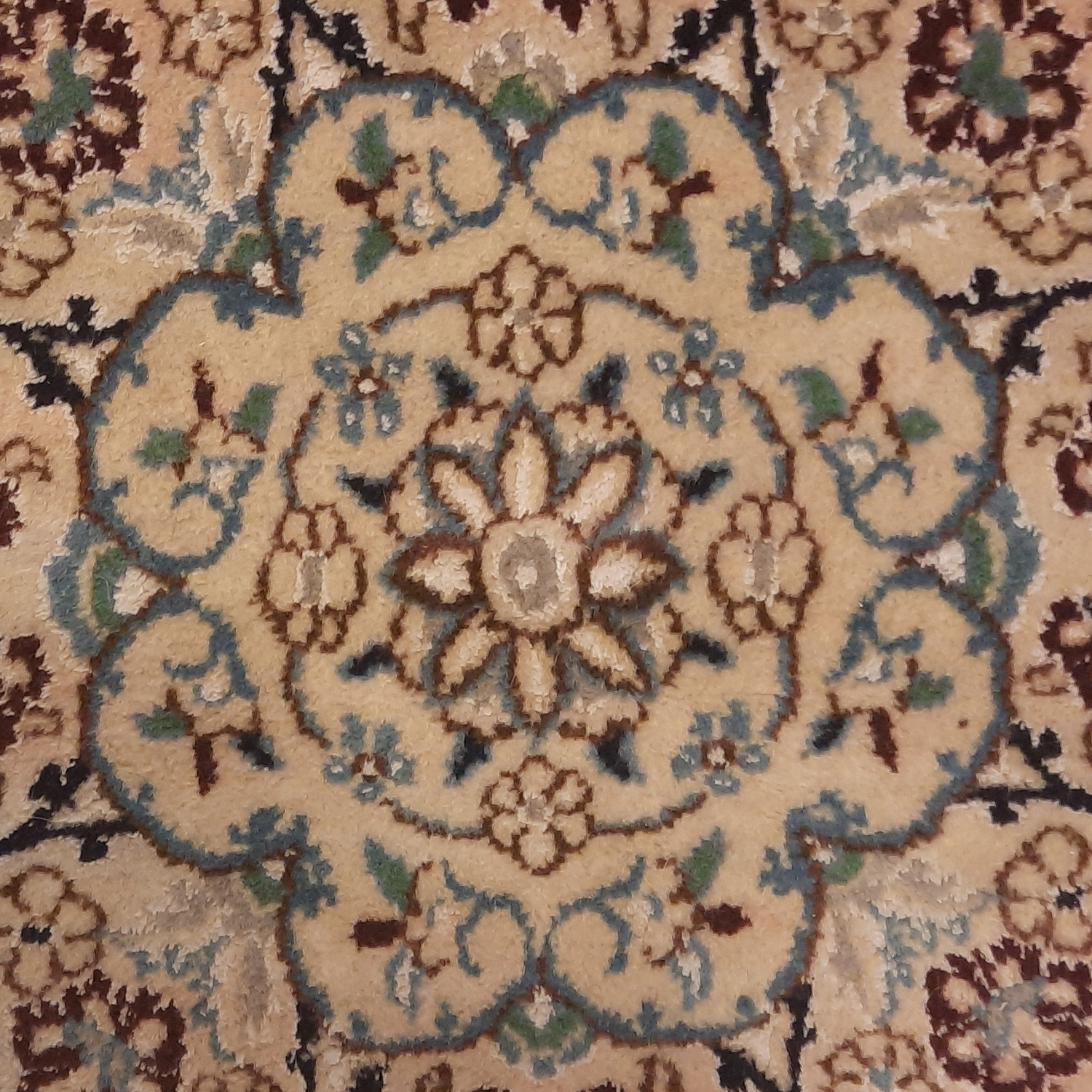 Authentic Persian Prayer Rug Hand-Knotted & Luxurious Sajada Arshaka