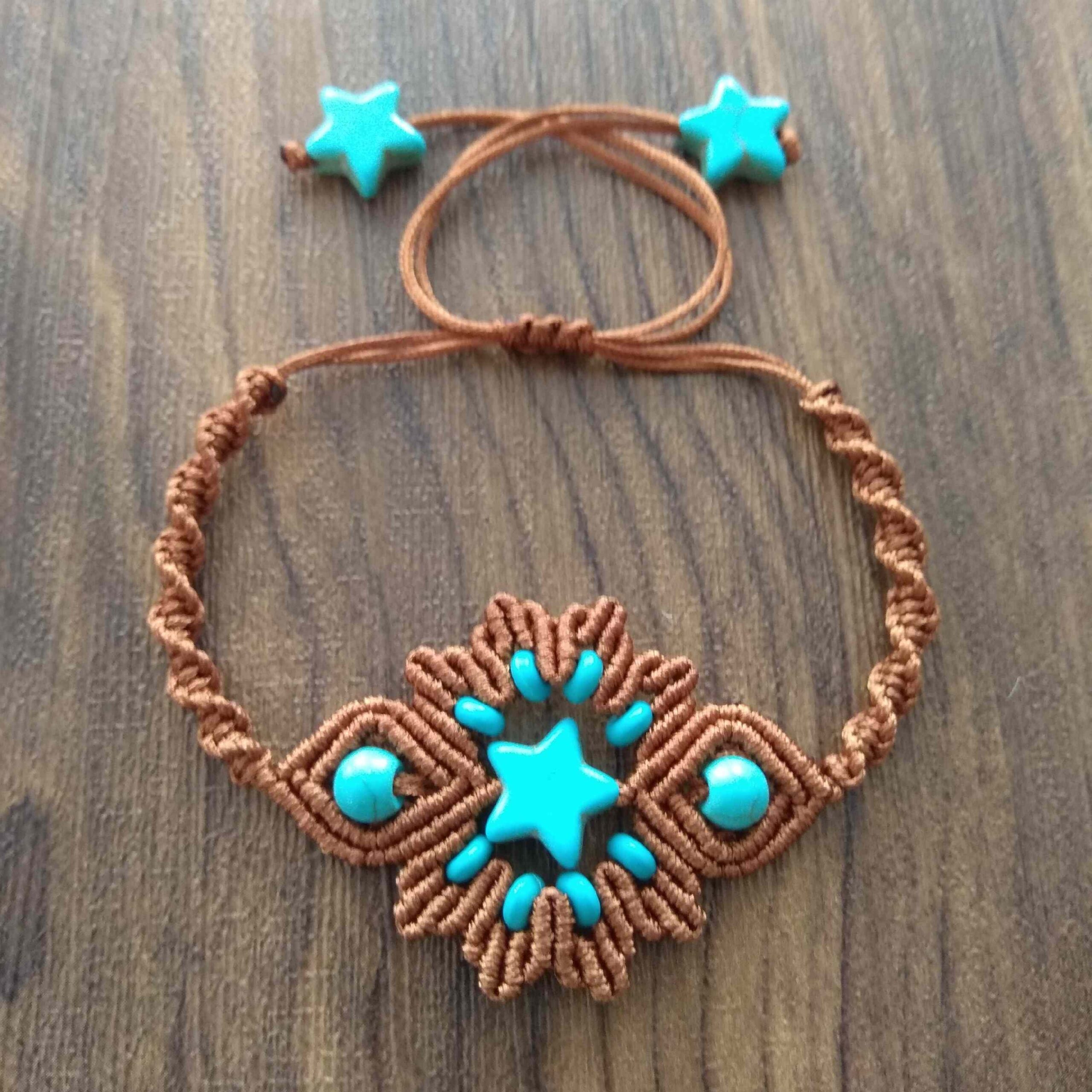 Bohemian Embroidered Macrame Bracelet for Women Model Star