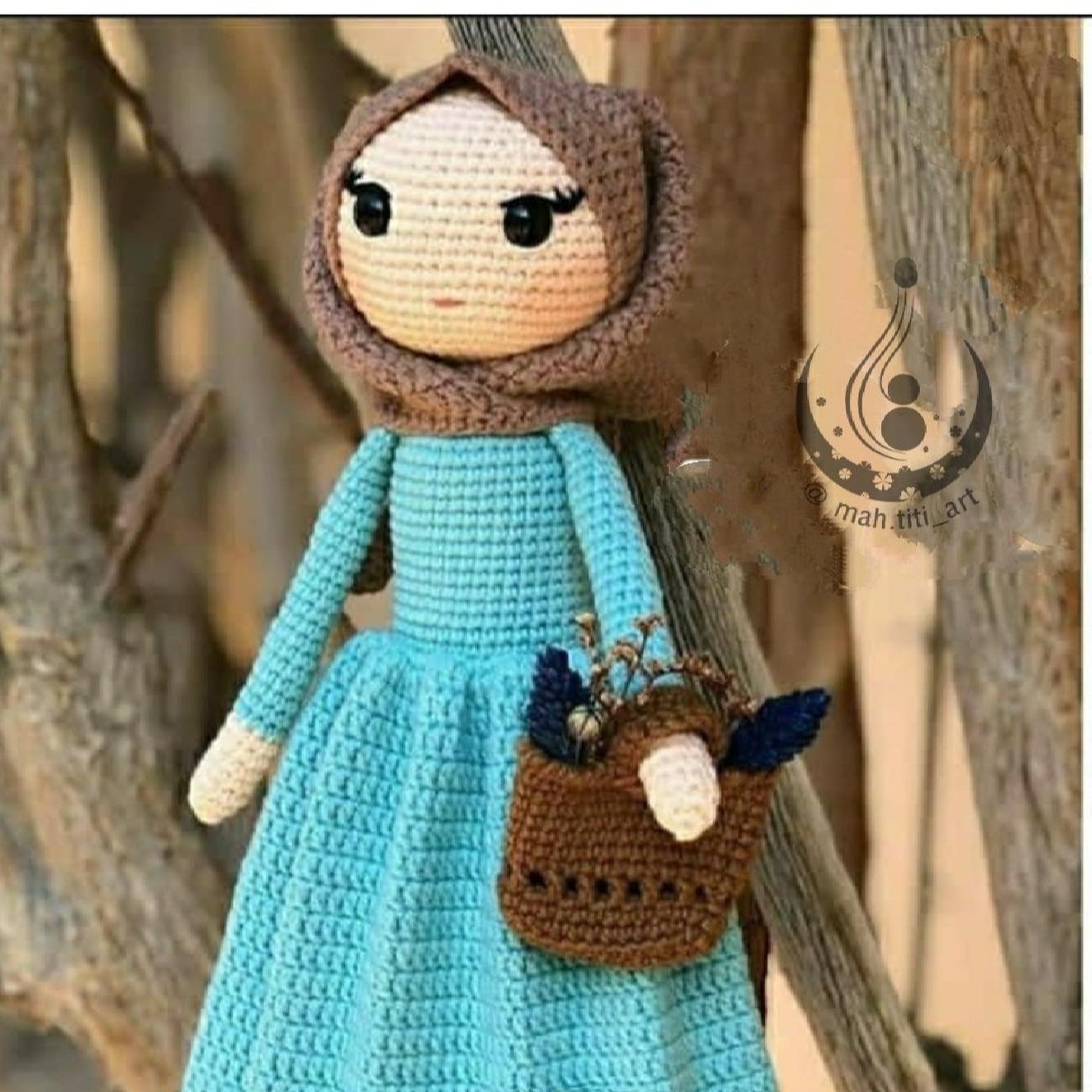 Amigurumi Handmade Crochet Stuffed Muslim Girl with Headscarf – Islamic Design | Soft Plush Toy for Kids