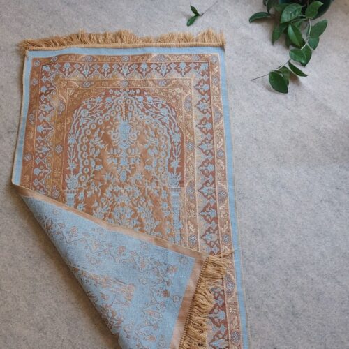 Islamic Velvet Prayer Rug Padded Janamaz Sajada for Islamic Worship