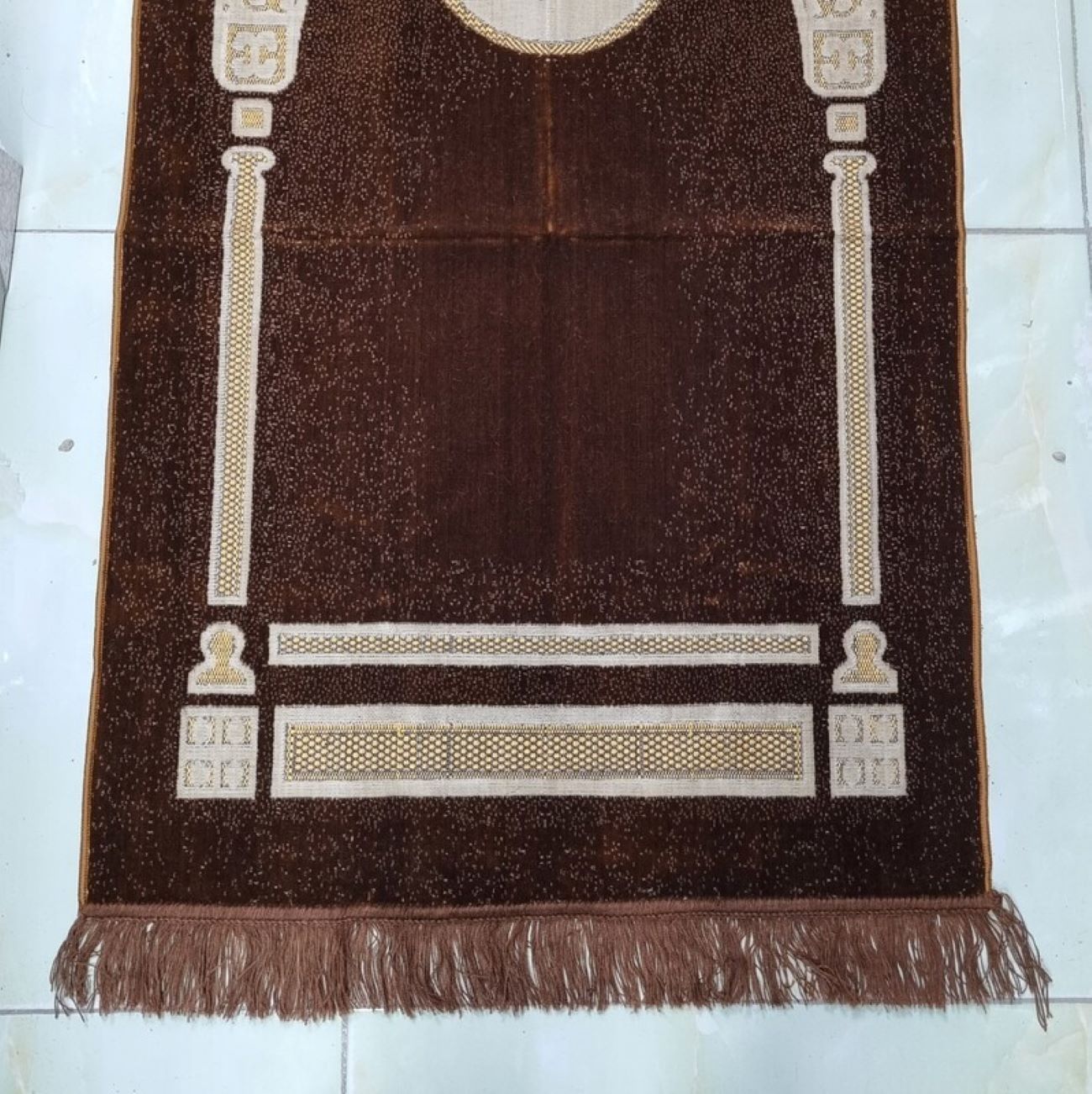Islamic Velvet Prayer Rug Padded Janamaz Sajadah in Holy Kaaba Brown