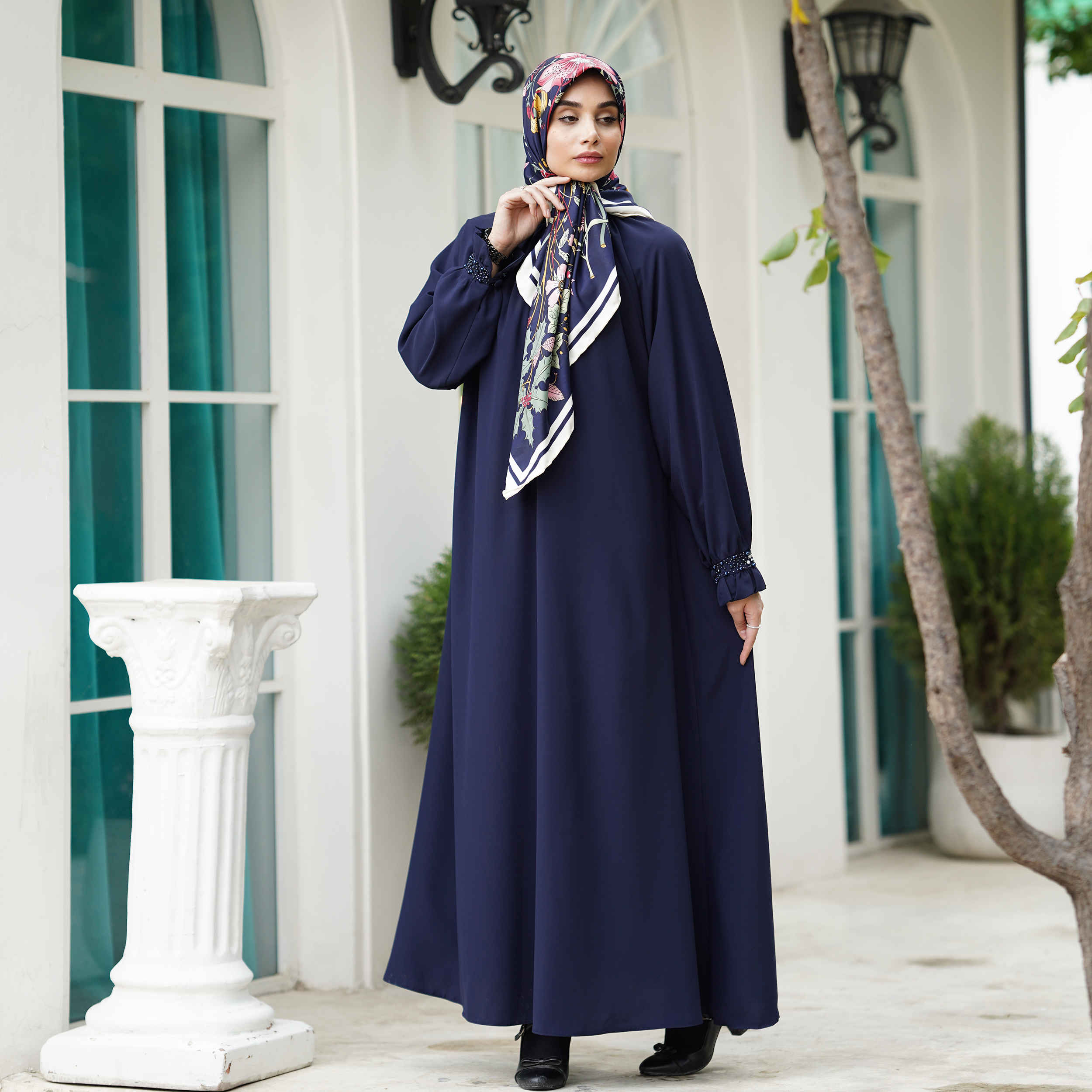 Loose Fit Abaya for Muslim Women in Navy Blue