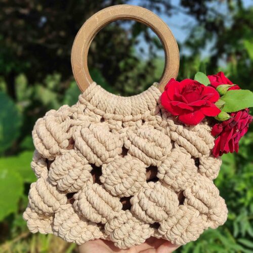 Macrame Bag Handwoven with Wooden Handel Model Walnuts