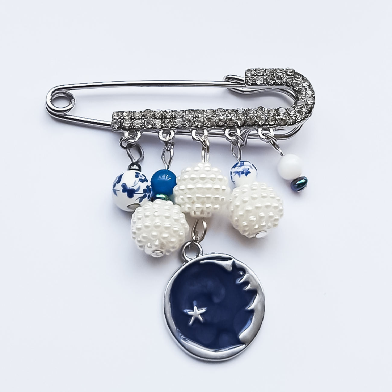 Safety Pin Brooch for Women with Agate Gemstone – Secret Model with Healing Properties