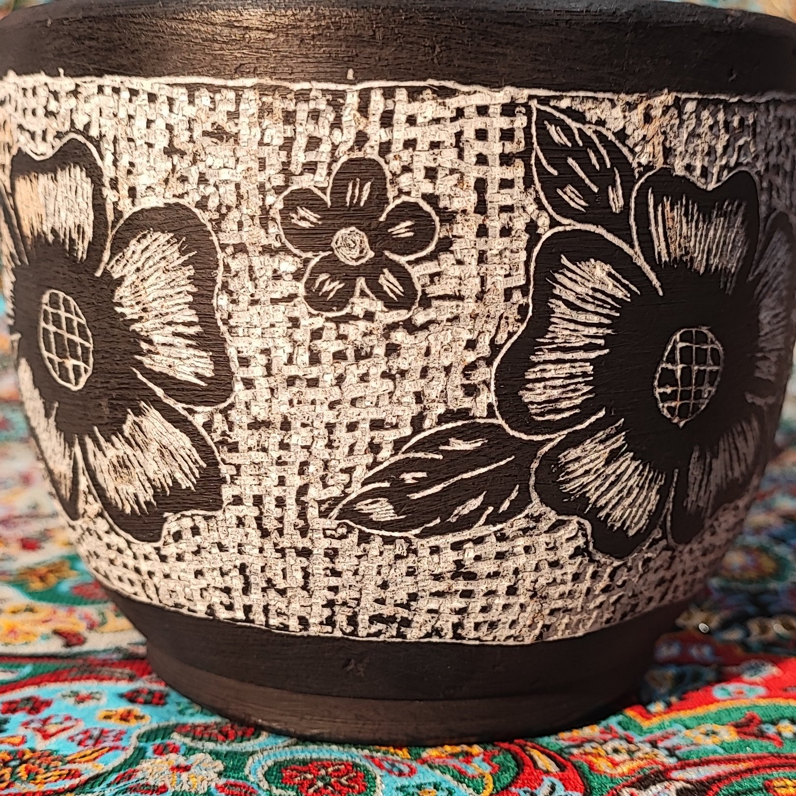 Stone Mortar & Pestle Set Elegantly Handcrafted in Flower Design