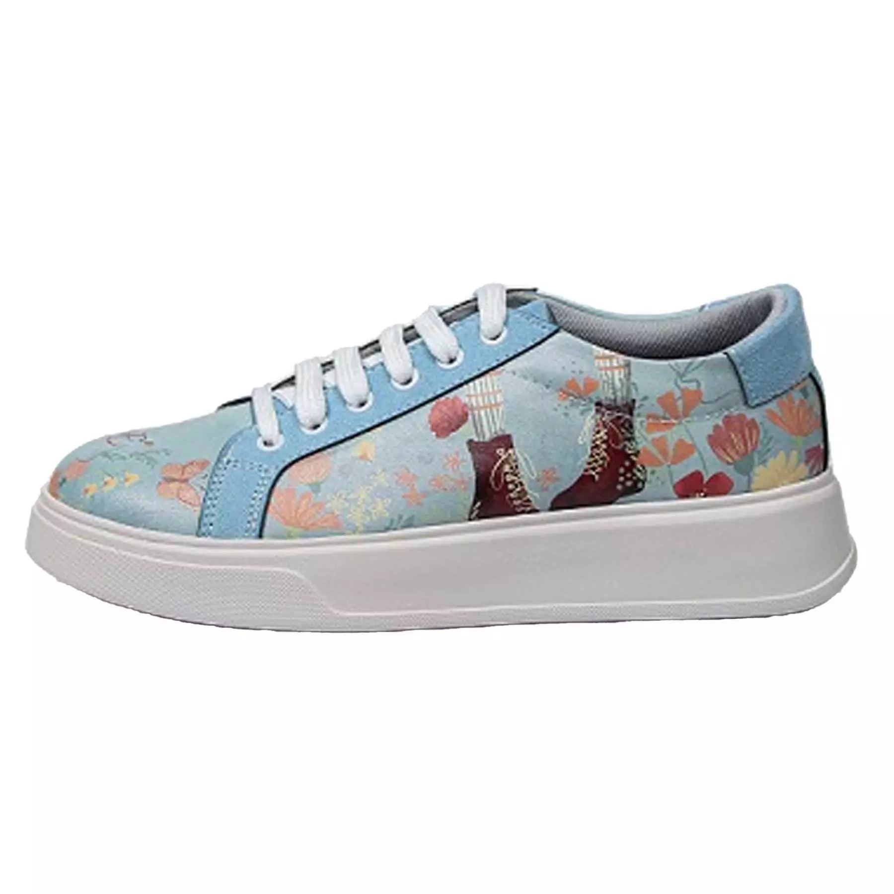 Graffiti Print Sneakers – Women’s Chic Casual Shoes Model Anne Shirley