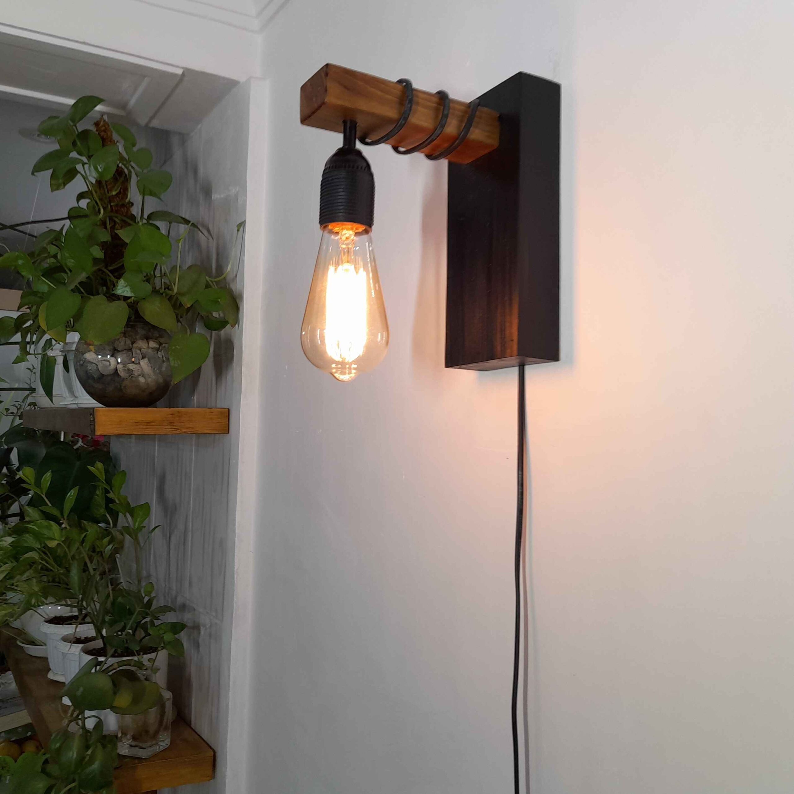 Wooden Wall Sconce Light Modern and Minimalist