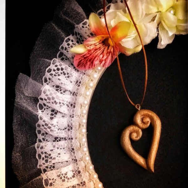 Artistic Wooden Pendant Necklace with Heart Design