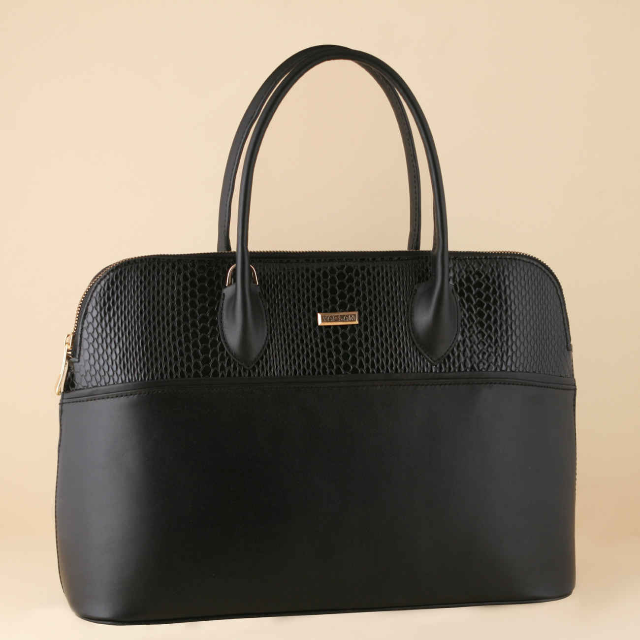 Bauletto Leather Handbag with Large Capacity in Black