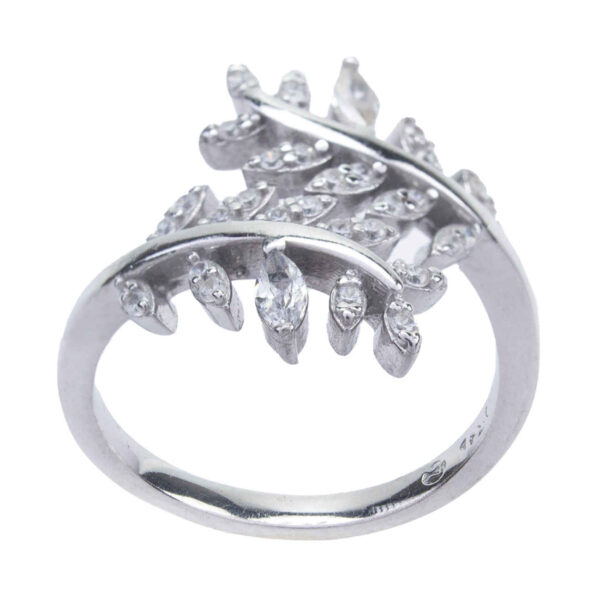 Delicate Silver Ring For Women Classic & Chic with Leaf Design