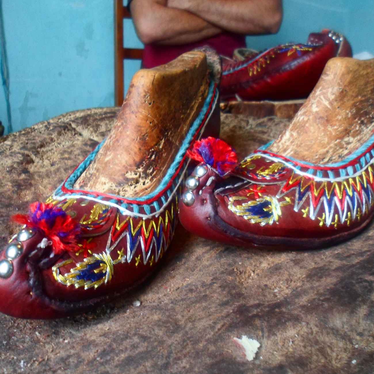 Elegant Charough Vintage Style Persian Slippers for Women