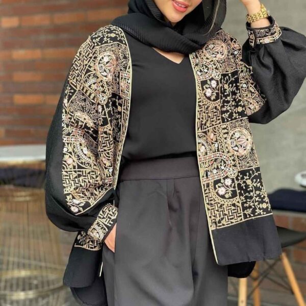 Elegant Persian embroidered Manto Chic for Every Occasion