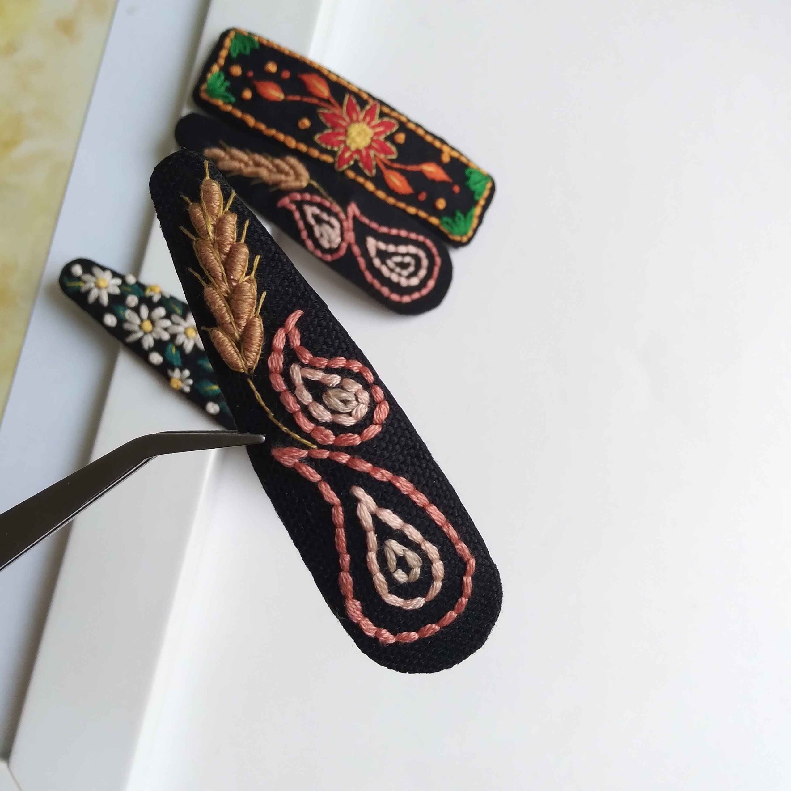 Embroidered Snap Hair Clip Set with Paisley Design Handwoven