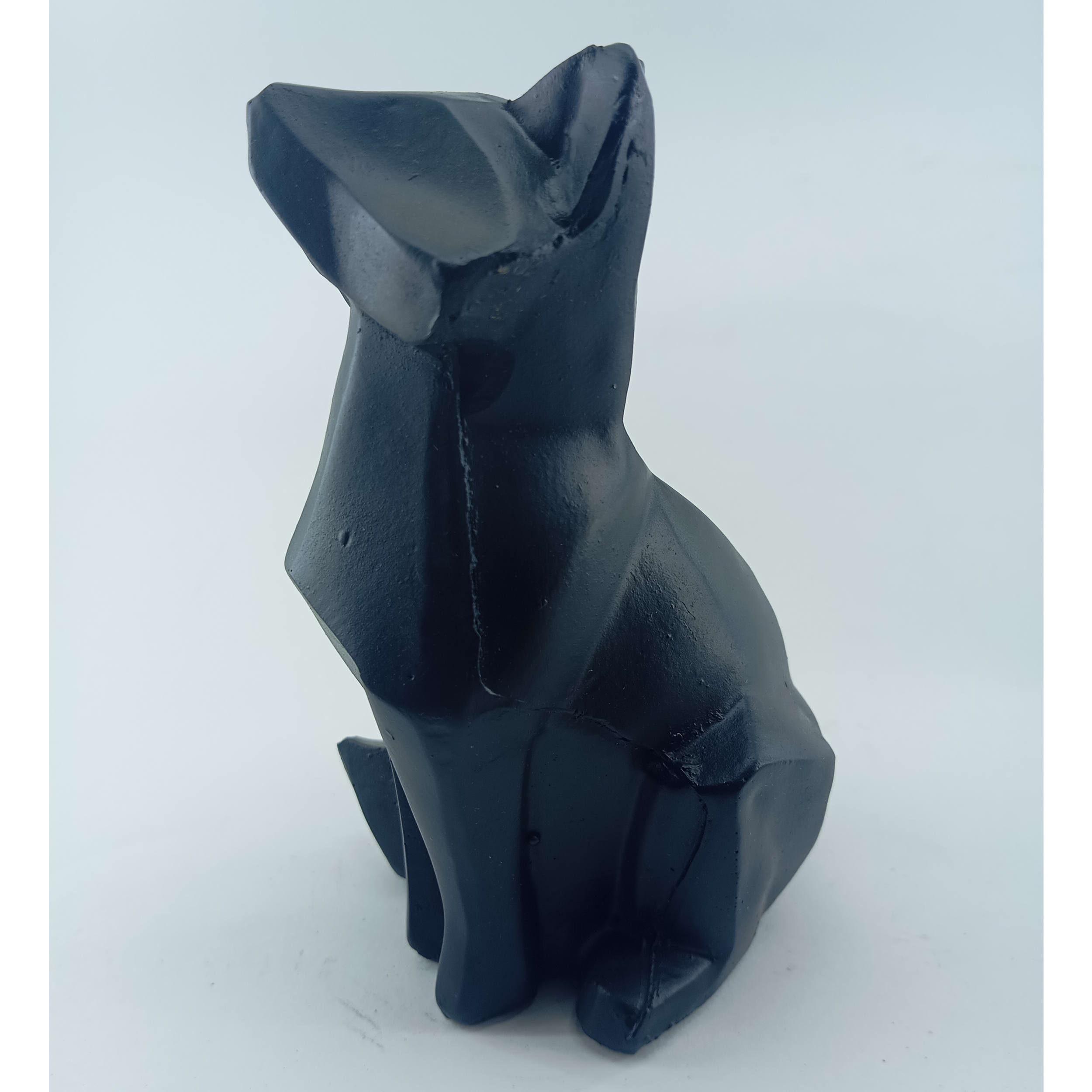 Geometric Sitting Black Fox Cubism Figurine – Modern Sculpture