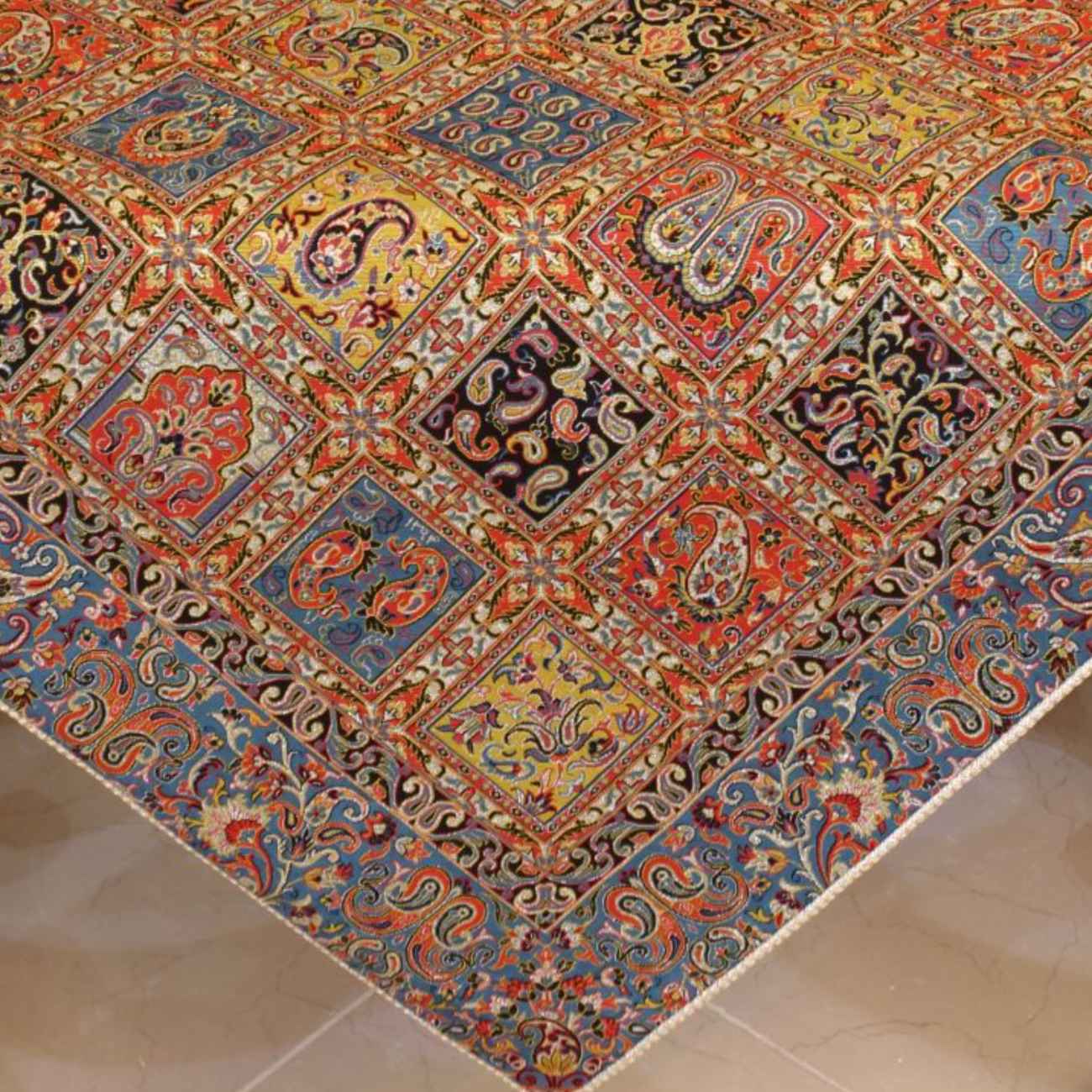 Persian Termeh Tablecloth Luxurious Elegant with Paisley Design