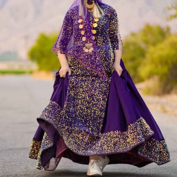 Persian Women’s Traditional Clothing Set