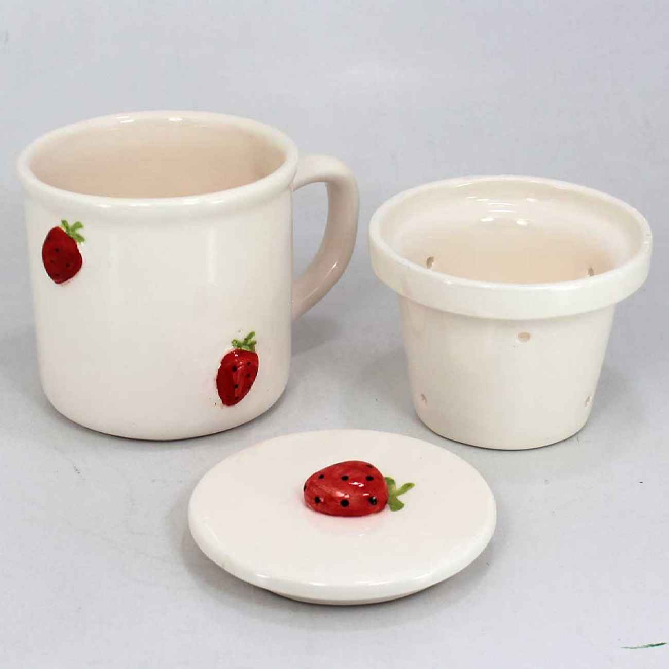Artistic Handcrafted Ceramic Mug – Strawberries Design
