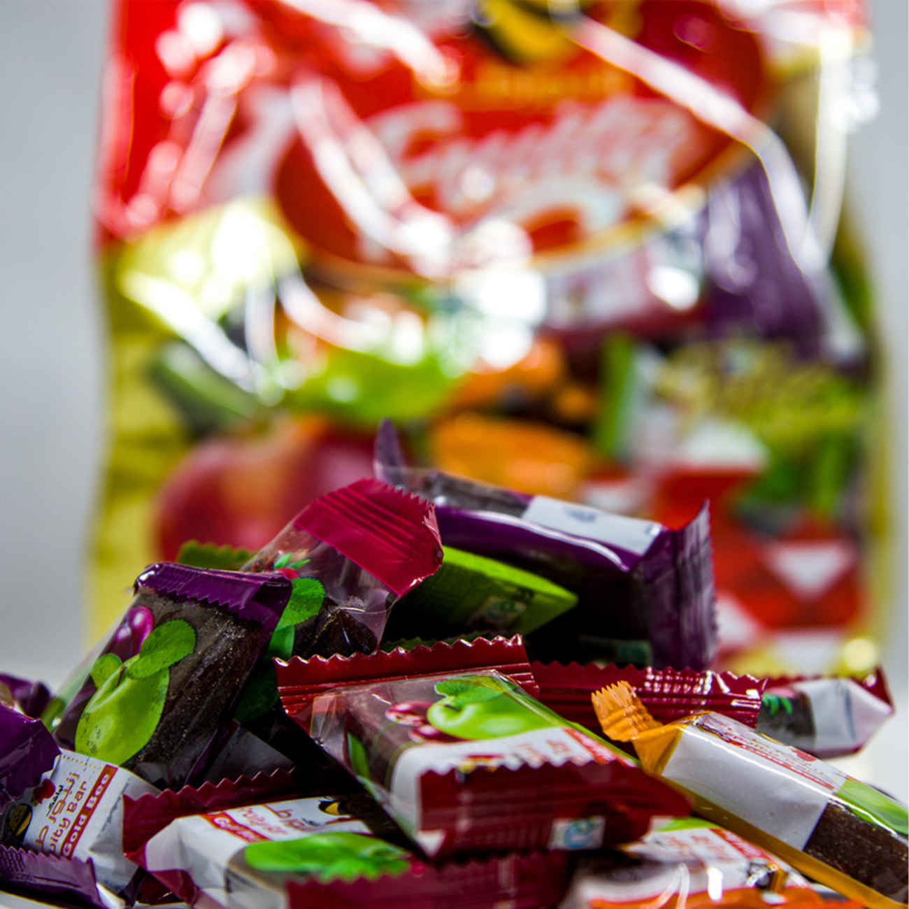 Persian Multi-Layered & Bite-Sized Lavashak Fruit Bar – GoldenBee, 1000g