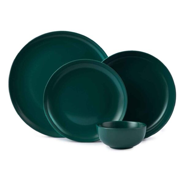 Ceramic Dinnerware Chic and Durable set of 4
