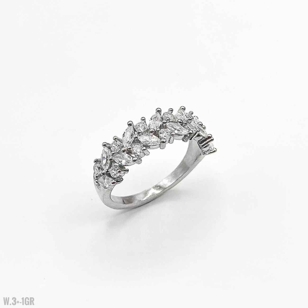 Delicate Silver Ring For Women Classic & Chic