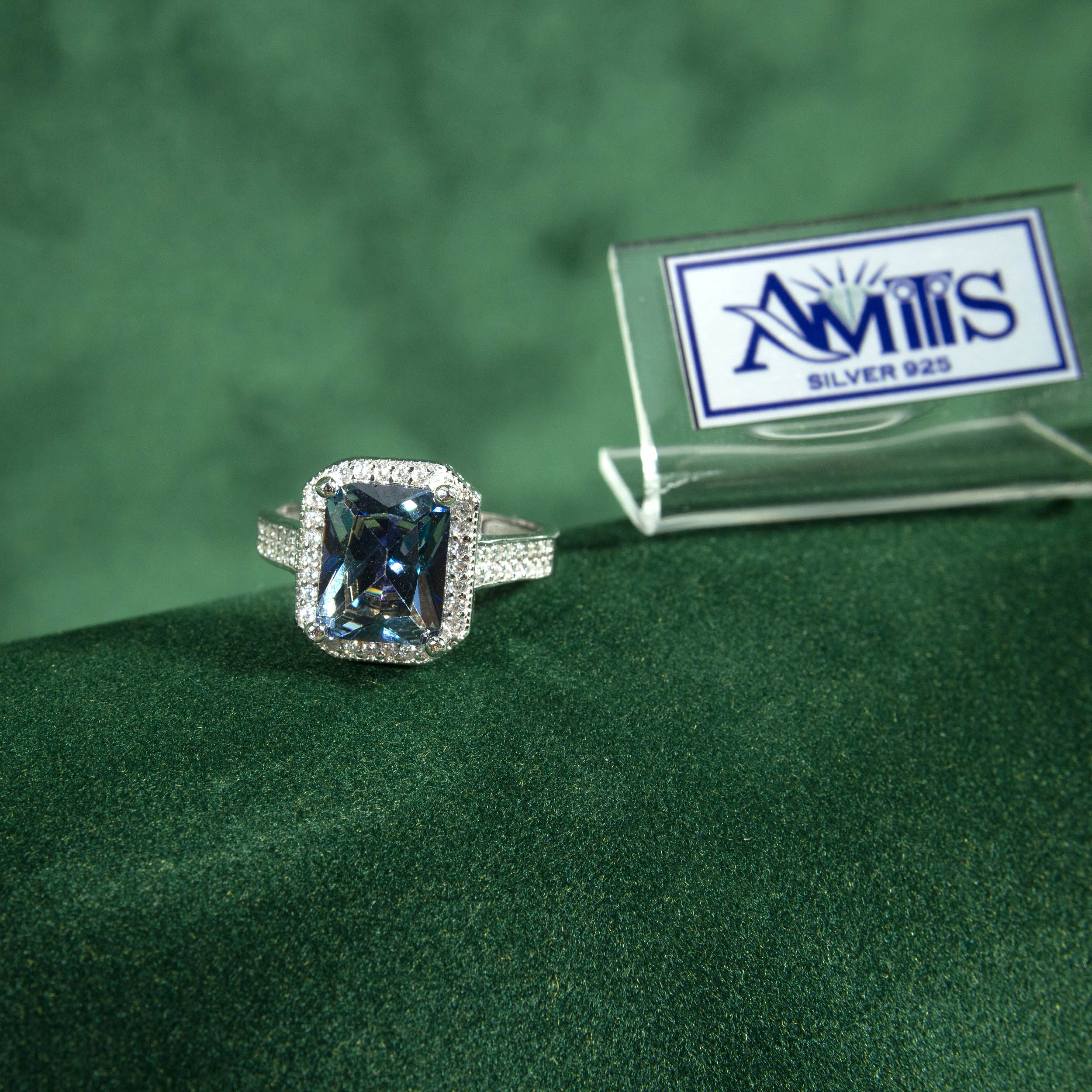 Delicate Silver Ring For Women Classic & Chic