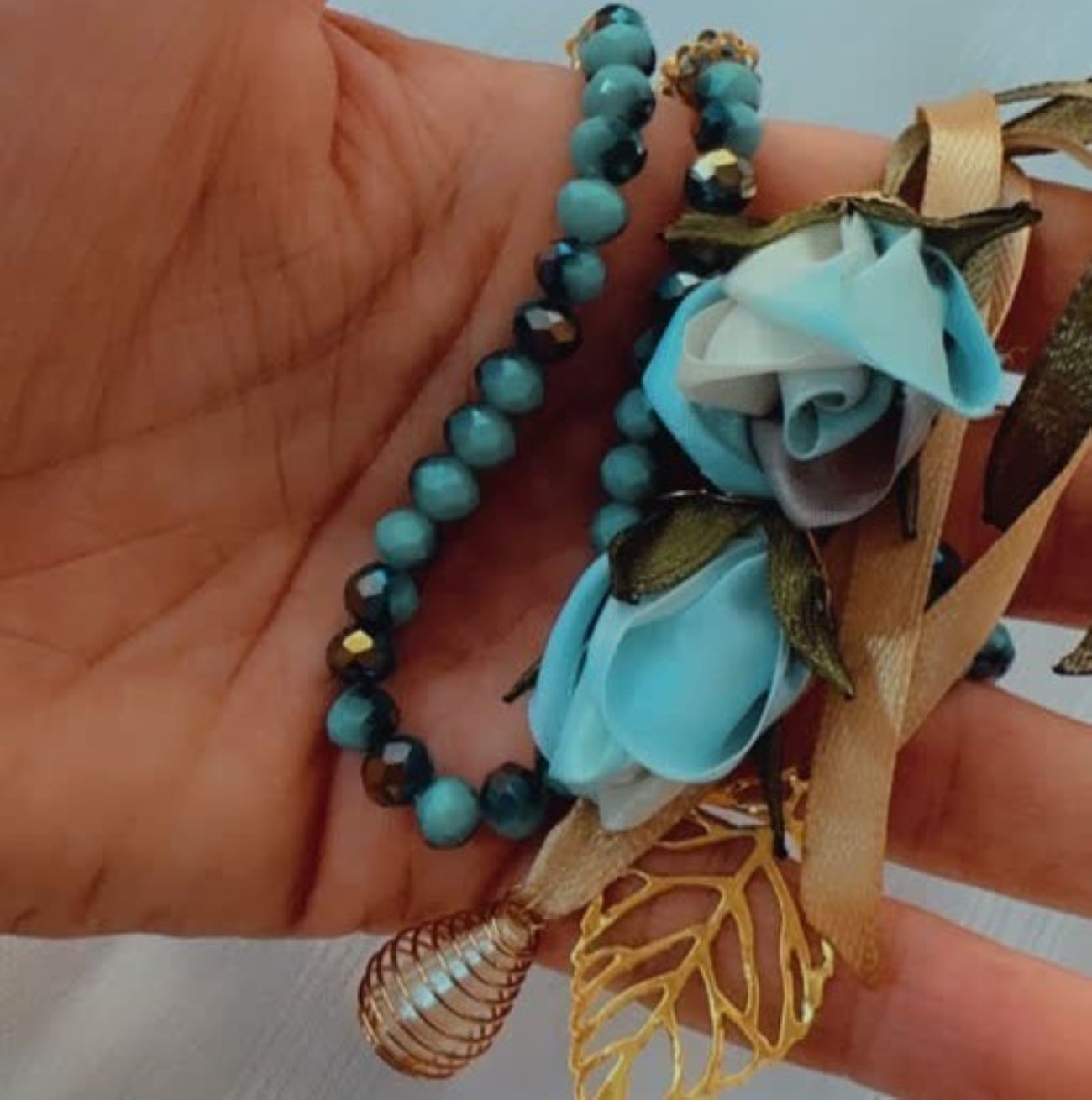 Islamic Gift Set: Decorative Prayer Beads Adorned with Ribbon Flowers