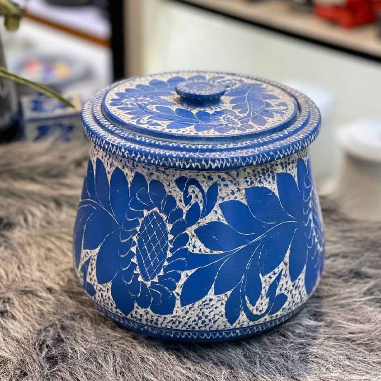 Persian Stone Dizi Pot for Abgoosht with Floral Design