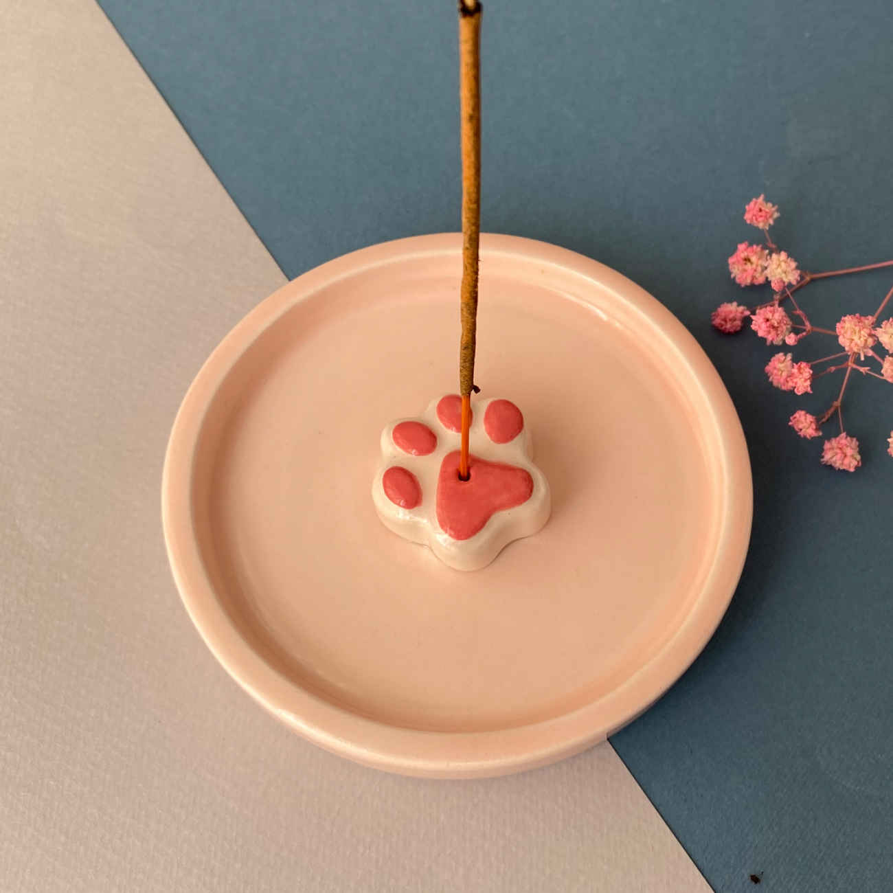 Ceramic Incense Holder – for Home Décor with Raised Paw Model