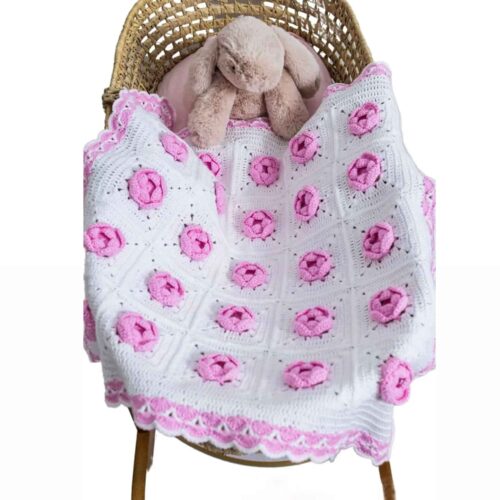 Handwoven Crocheted Baby Bedspread – A Perfect Blend of Comfort and Style