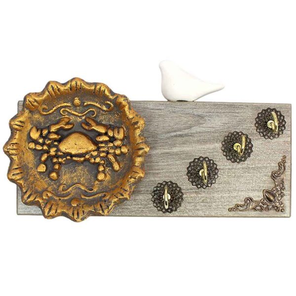 Decorative Wall Key Holder for Organized Key with Crab Design in Golden