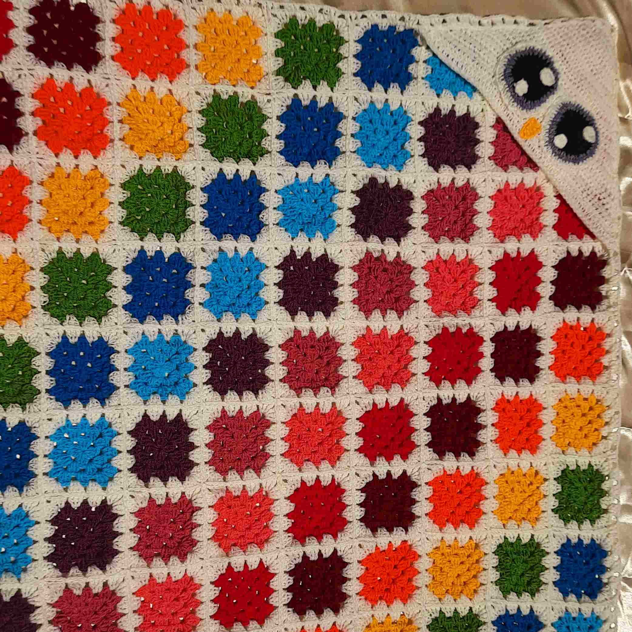 Handwoven Crocheted Baby Bedspread - Perfect for Nursery Decoration