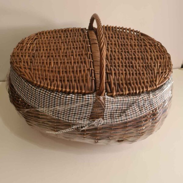 Handwoven Wicker Basket with A Lid & Cover - Suitable for Picnic or Outing