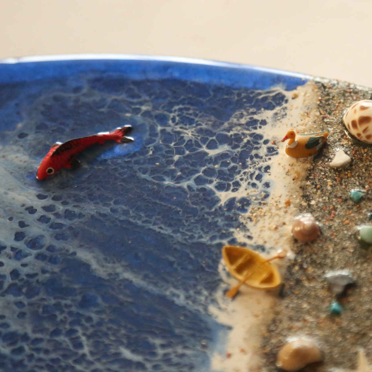 Resin Wall Key Holder – Fish Design, Stylish & Durable Keychain