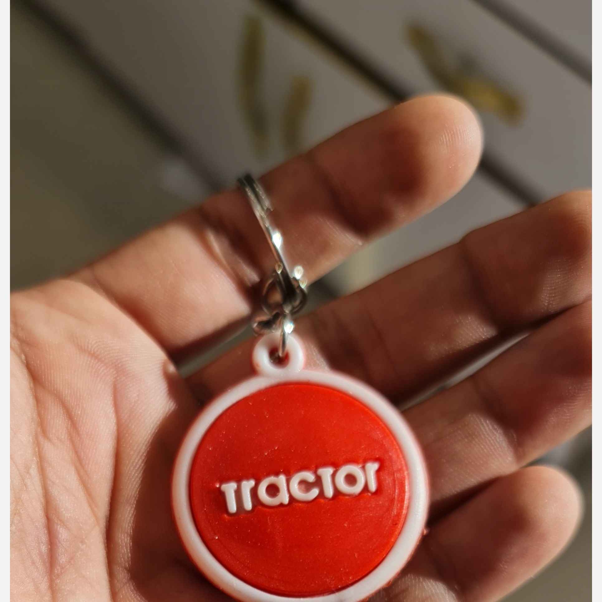 Keychain Tractor Sazi Tabriz – A Unique Gift for Football Fans
