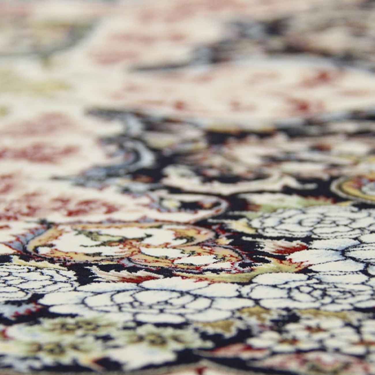 Persian Prayer Rug Sajada Janamaz – Ideal for Every Muslim Home