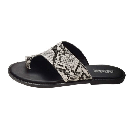 Toe Ring Slipper for women – Lightweight, Packable & Stylish Picks for Vacation