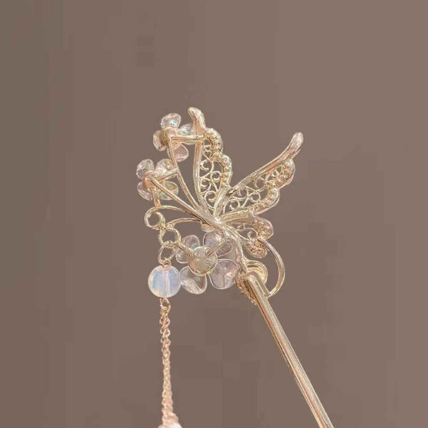 Women's Hair Clip - Kanzashi Model - Flower Design and Hanging Butterfly