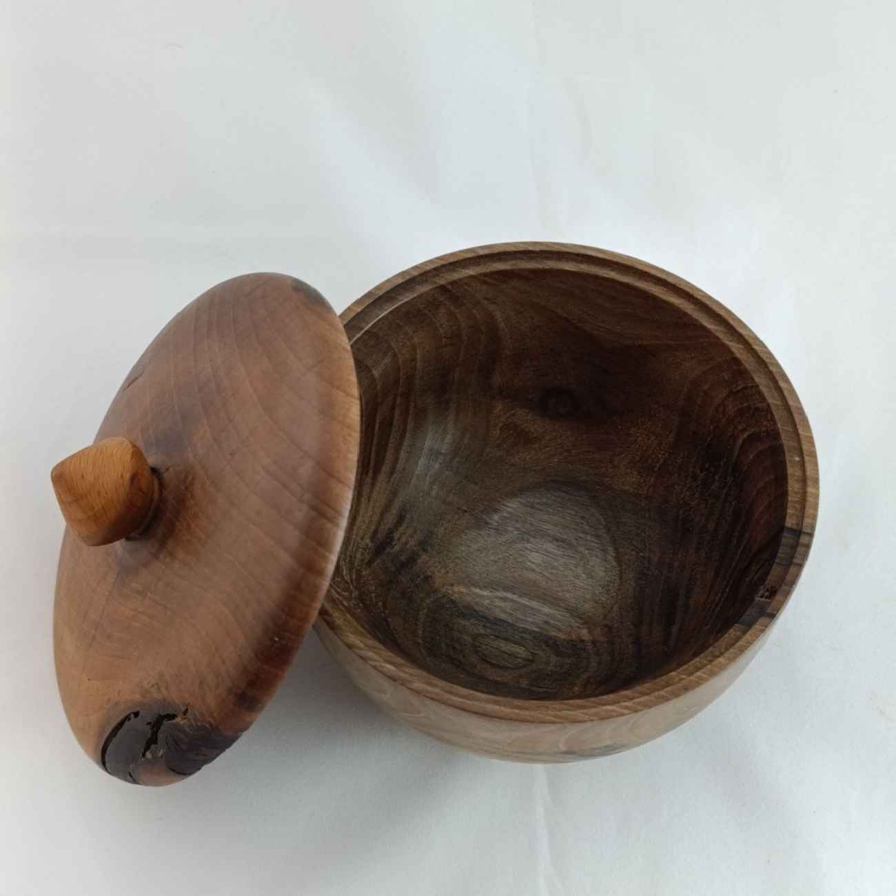 Charming Wooden Sugar Bowl –  for a Rustic Tabletop Look