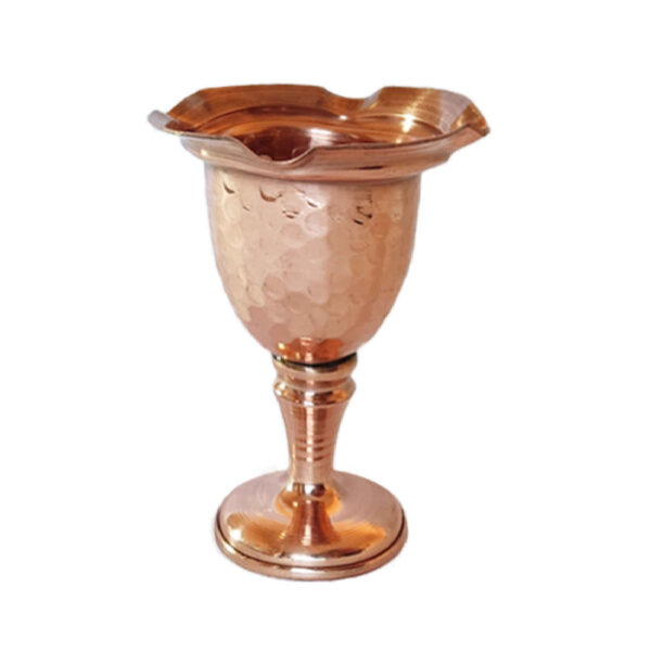 Handcrafted Copper Candlestick - A Stunning Blend of Tradition and Elegance (1 piece)