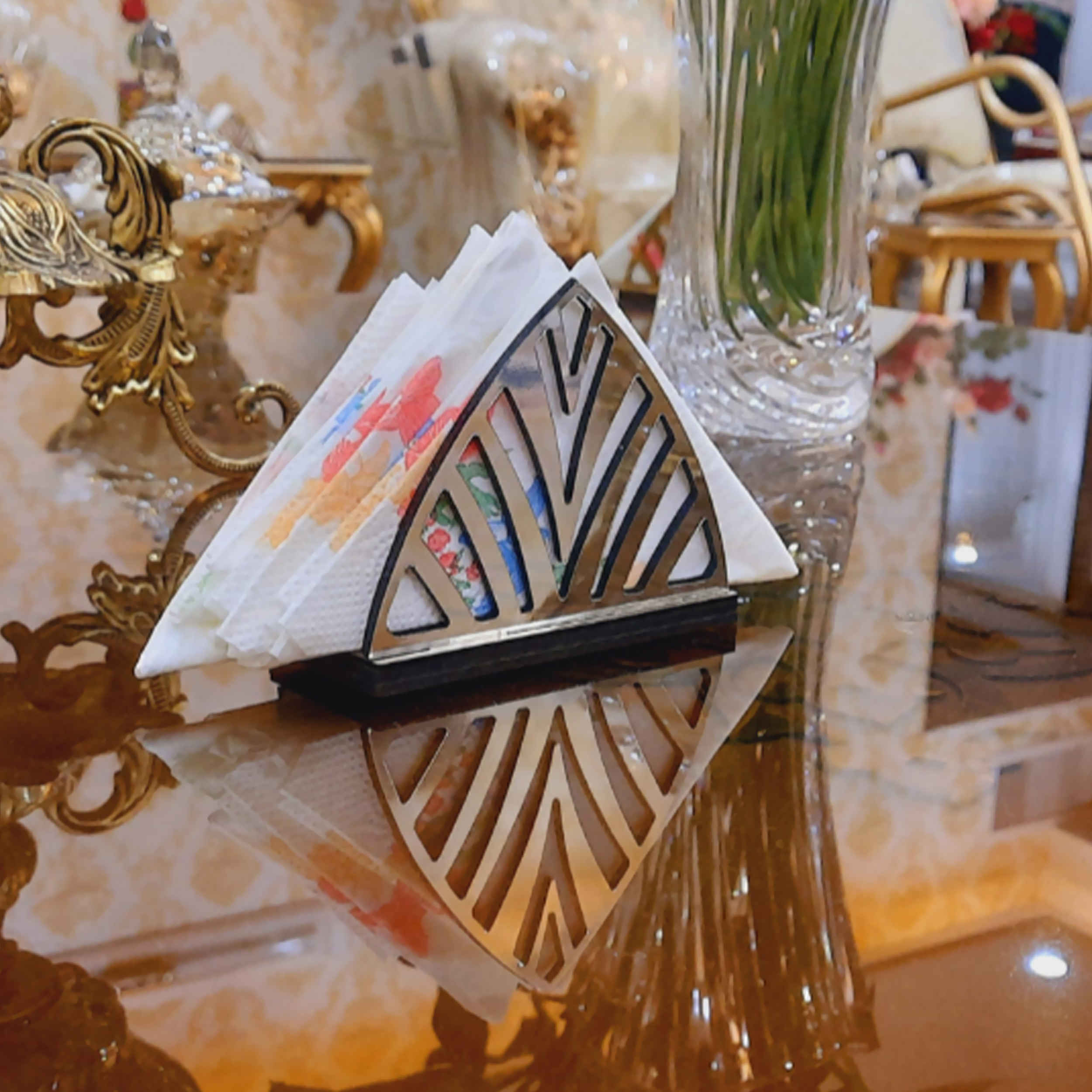 Metal Tissue Paper Holder – Stylish & Ideal for Home and Office with Modern Design