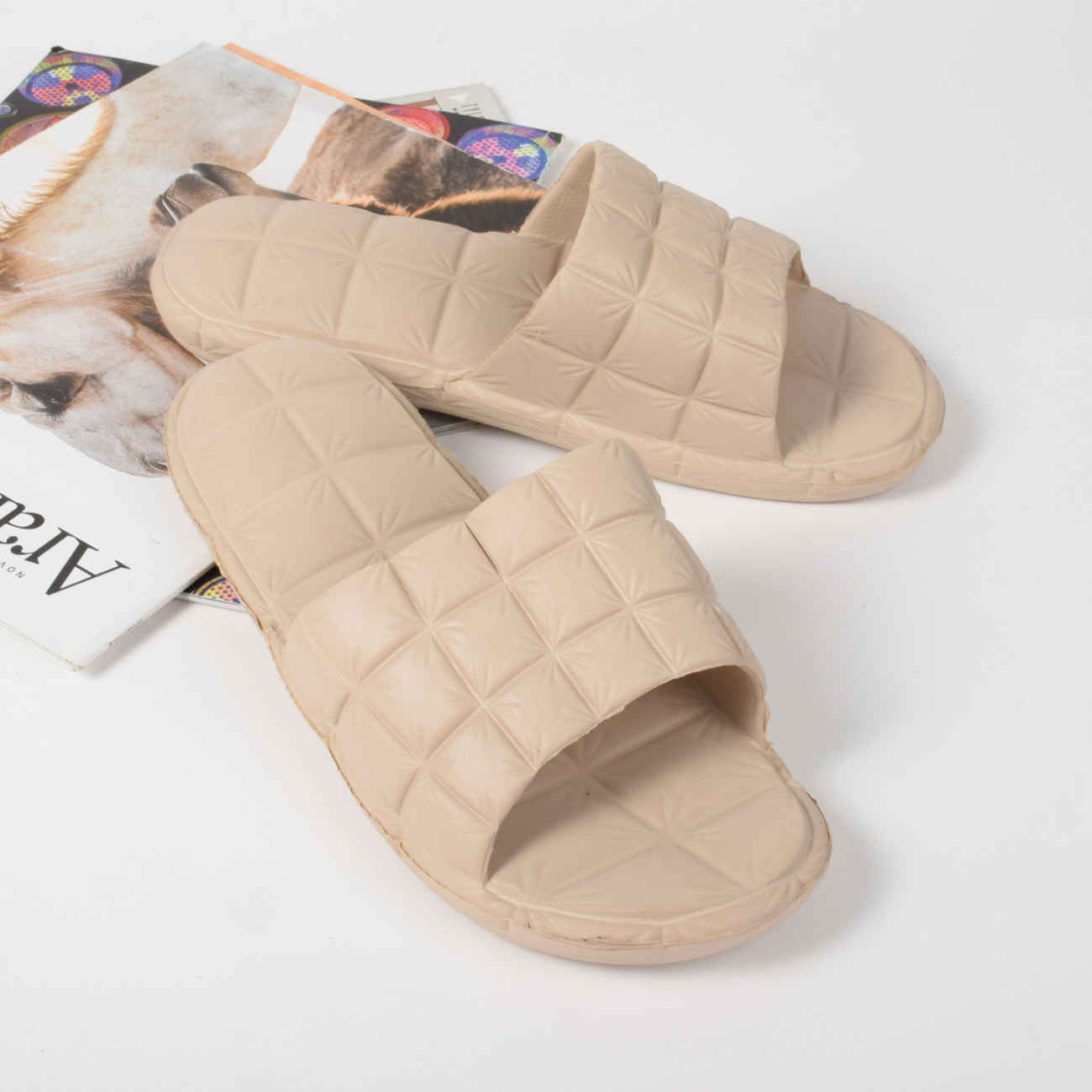 Nikta Cloud Slippers – Everyday Comfort with Lightweight Elegance
