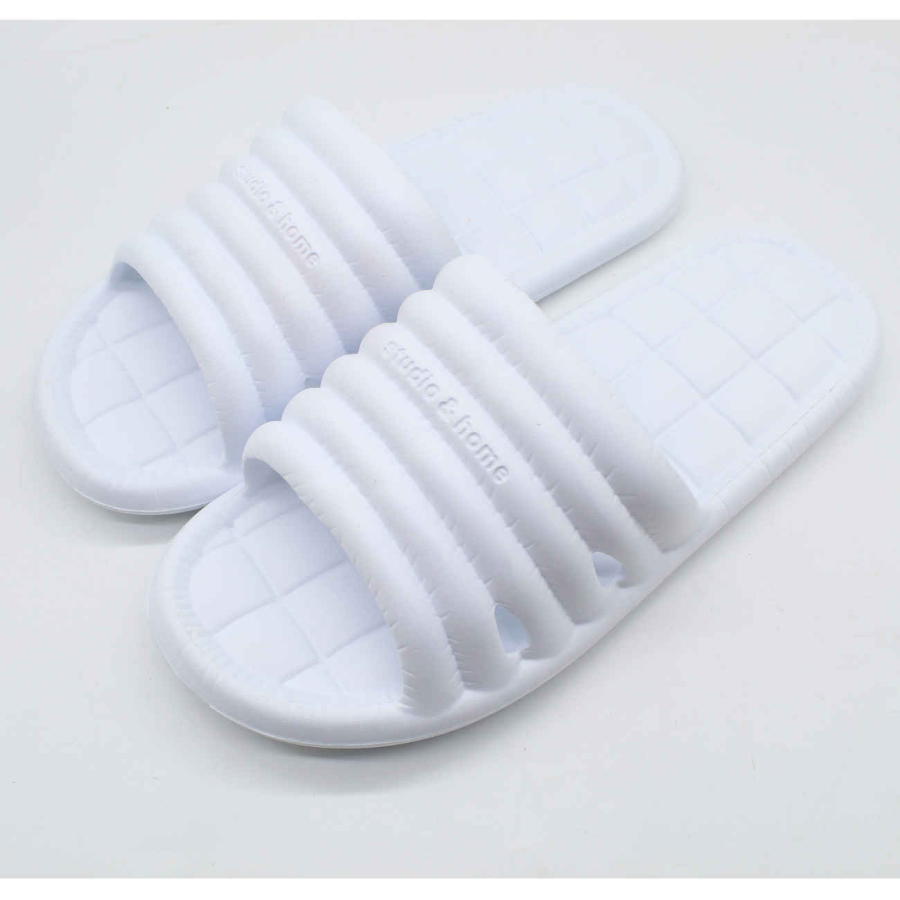 Nikta Cloud Slippers – Heavenly Comfort and Modern Elegance