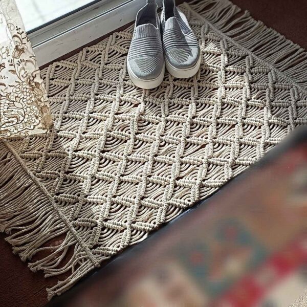 Persian Handwoven Boho Macrame Floor Rug - Ideal for Living Room or Bedroom