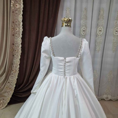 Persian Long Sleeve Wedding & Bridal Dress – Arabic Style with Crystal Model