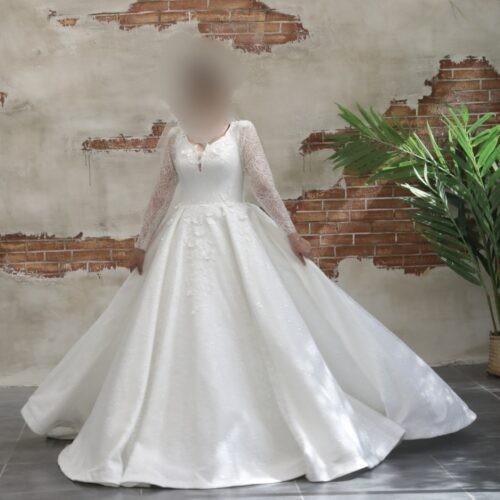 Persian Wedding & Bridal Dress – Arabic Style with Sweetheart Neckline